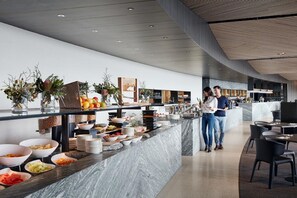 Buffet déjeuner (32 AUD par personne)