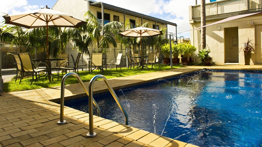 Moonlight Bay Apartments