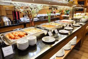 Bao gồm bữa sáng buffet hàng ngày 