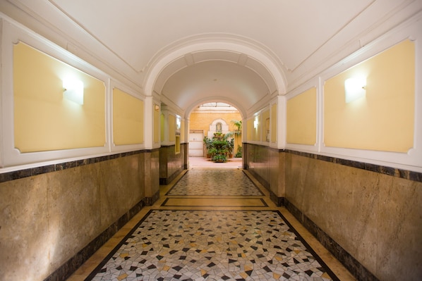 Hallway - Residenza Sistina (Rome)
