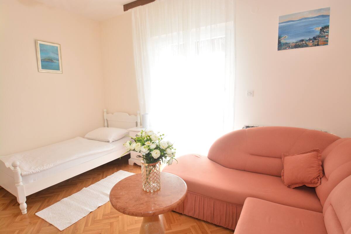Classic Triple Room, Balcony, Sea View | Desk, WiFi