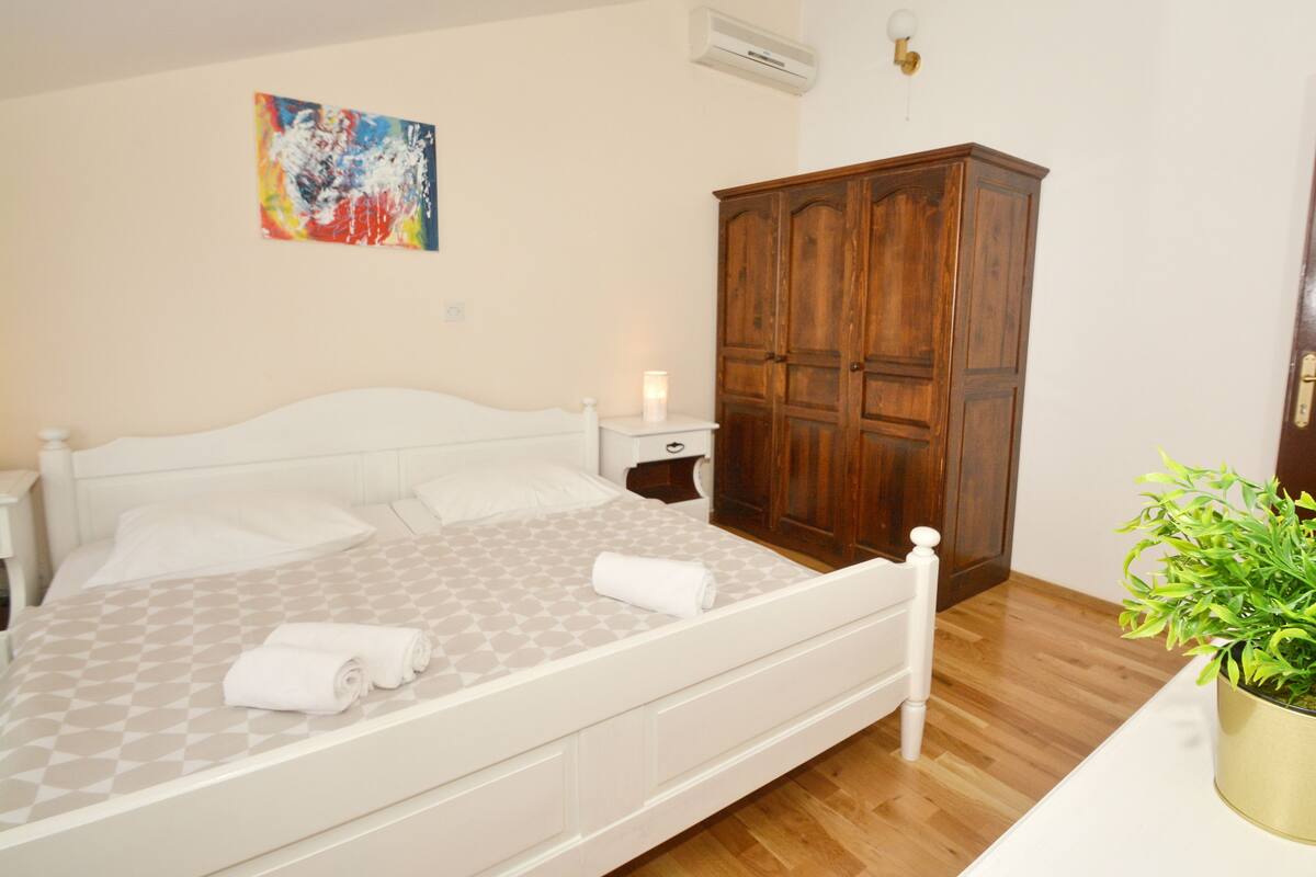Apartment, 2 Bedrooms, Terrace, Sea View | Desk, WiFi