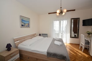 Habitación clásica doble, vistas al mar | Escritorio y wifi