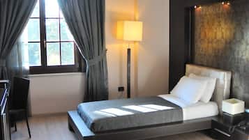 Standard Twin Room | City view