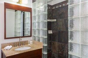 Cabana King | Bathroom | Shower, free toiletries, hair dryer, towels - The Cabana Inn Key West - Adults Only (Key West)