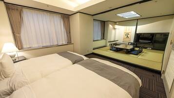 Twin Room with Tatami Area B Main Tower, Non Smoking | Down comforters, in-room safe, desk, iron/ironing board