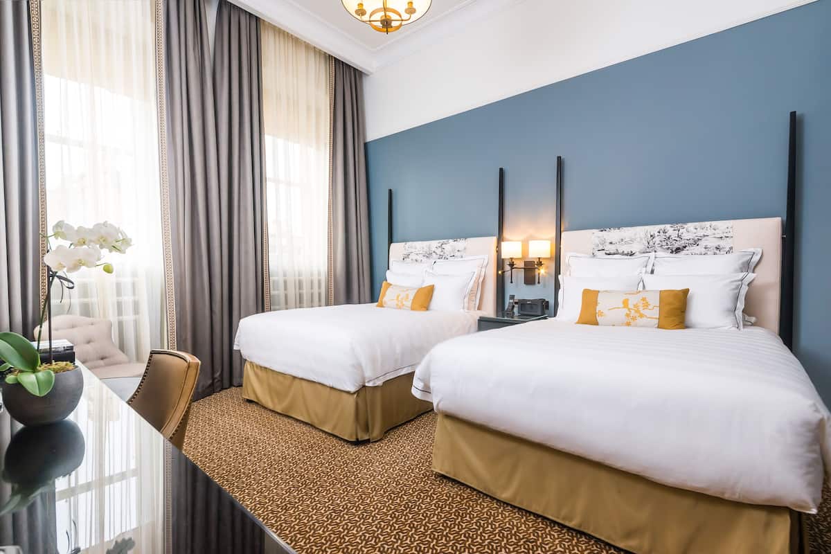 deluxe room | 1 bedroom, premium bedding, minibar, in-room safe