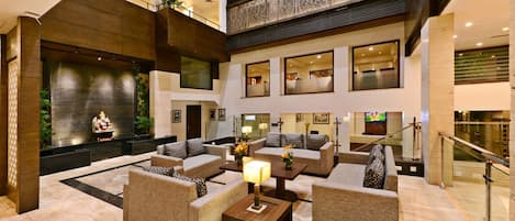 Coin salon dans le hall