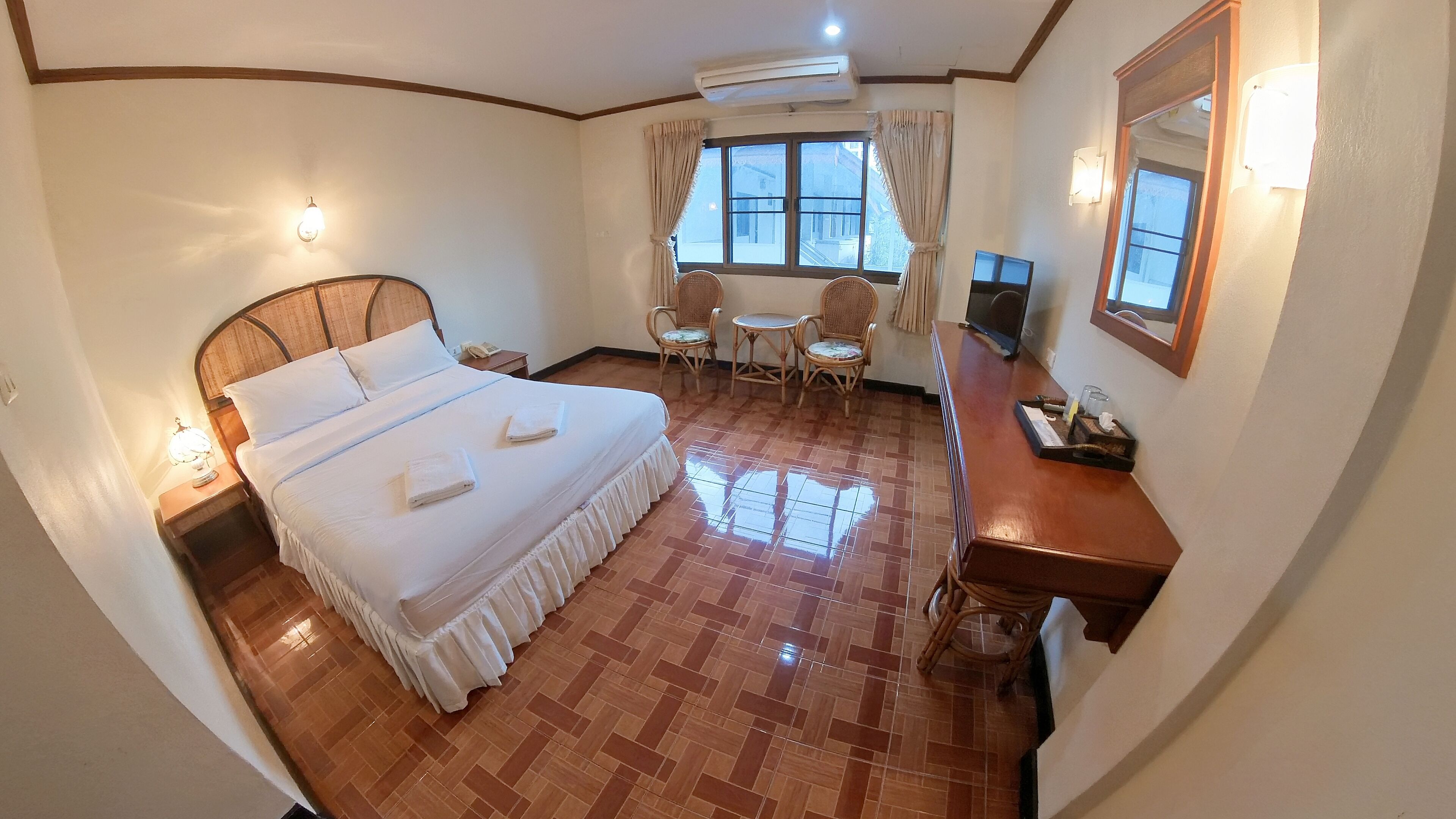 Photo - RoongRuang Hotel