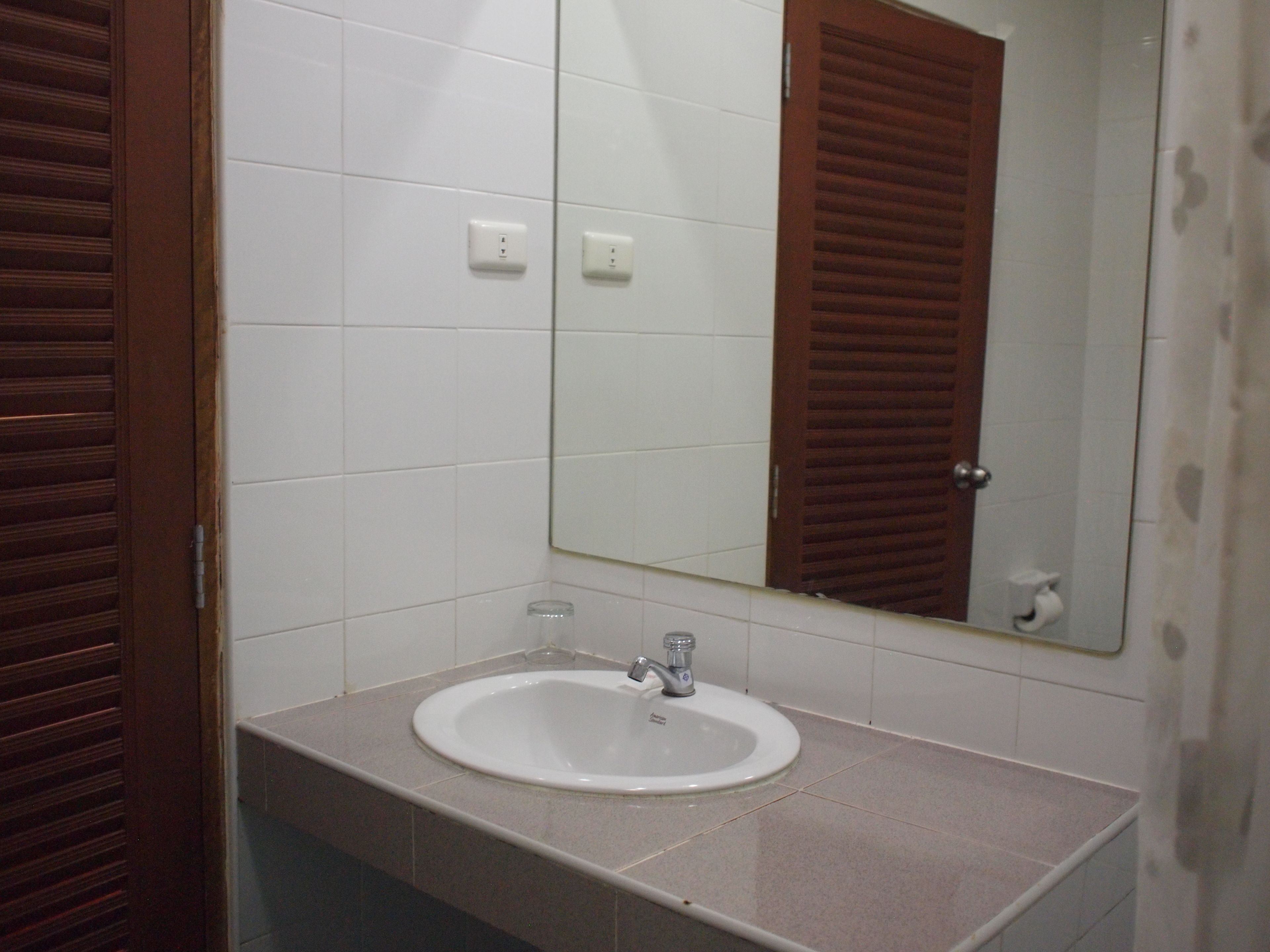 Photo - RoongRuang Hotel