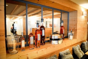 Wine bar