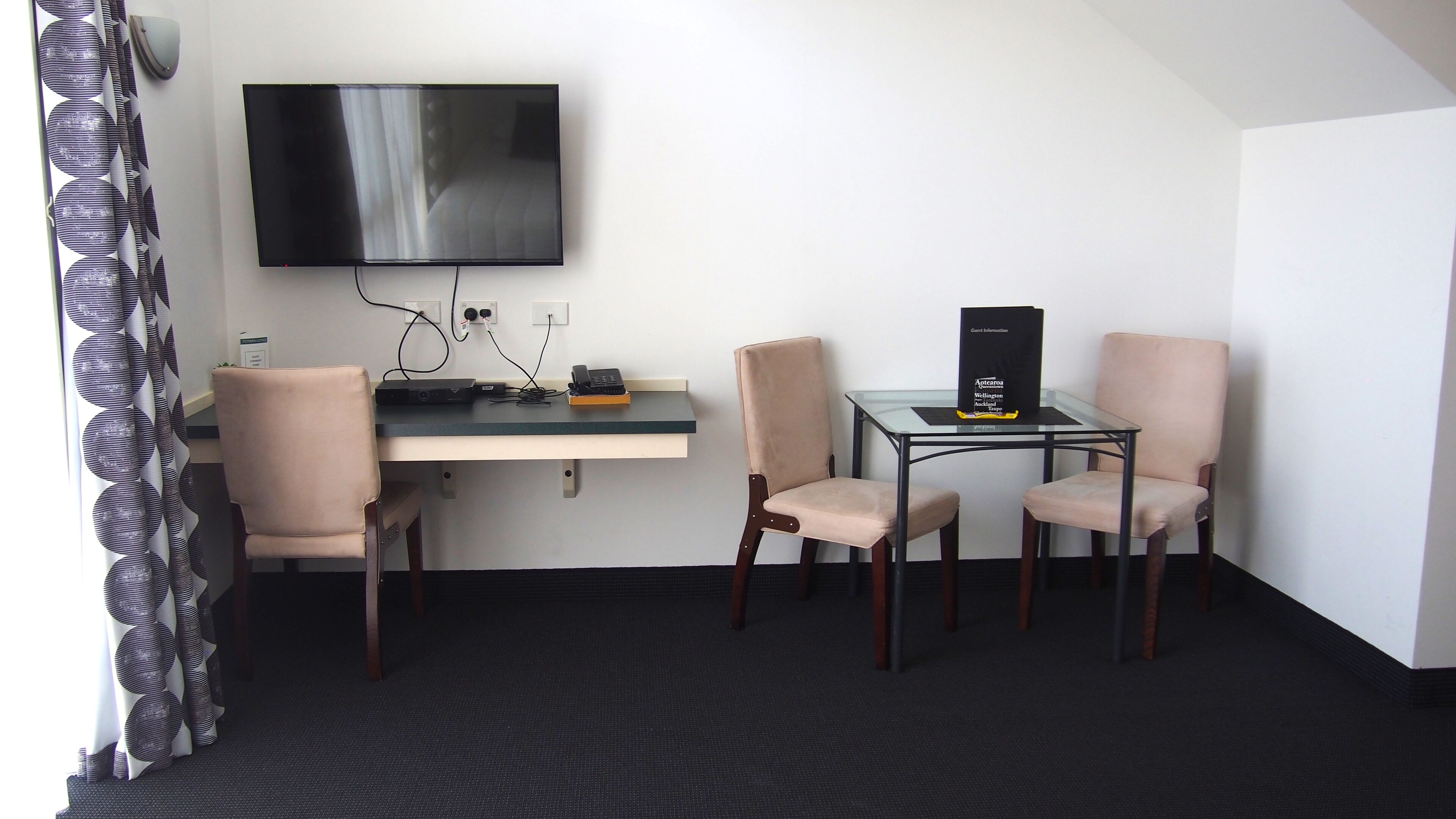 Apartment, 1 Bedroom | Living area