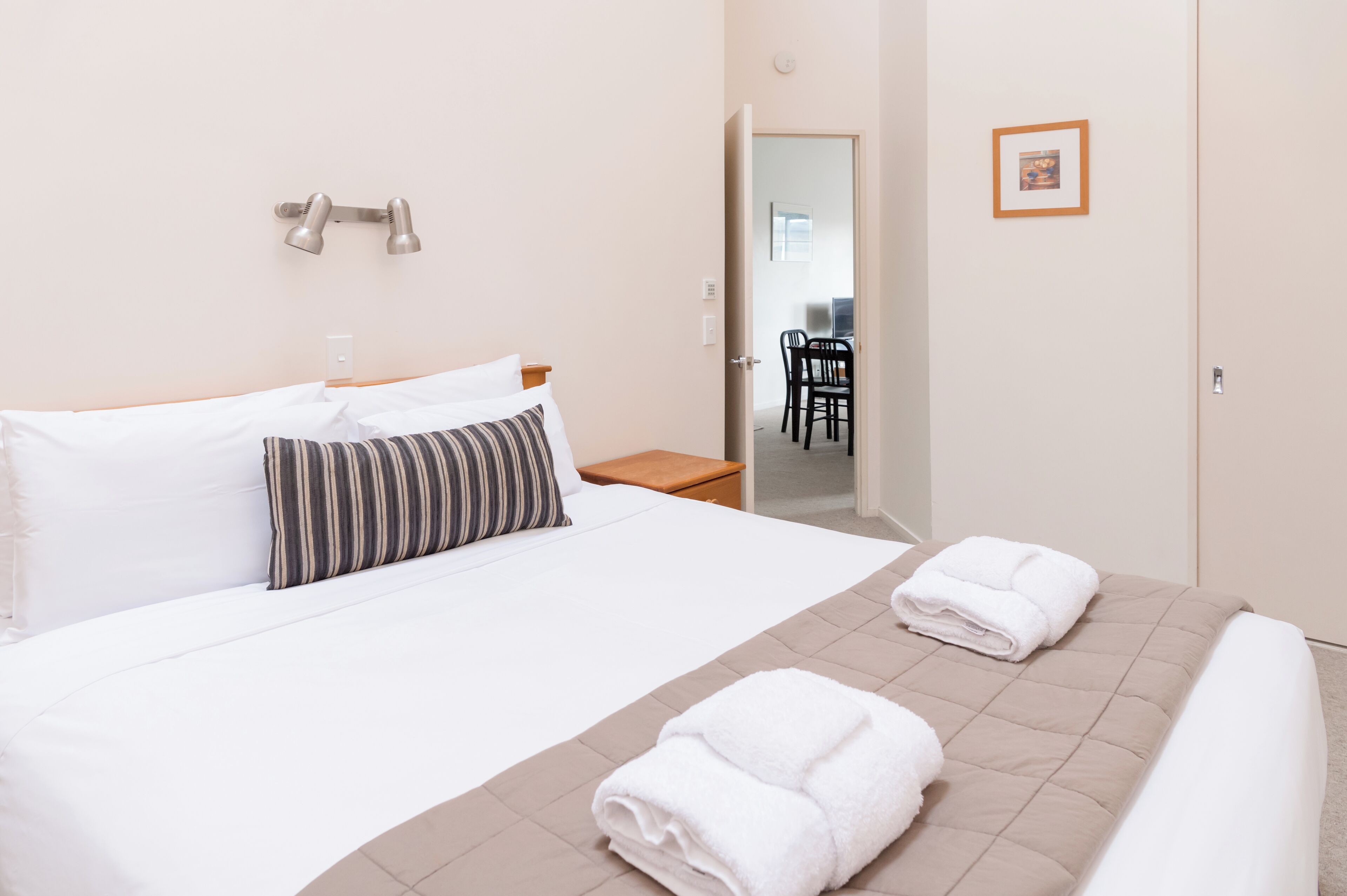 apartment, 3 bedrooms | hypo-allergenic bedding, iron/ironing board, free cots/infant beds