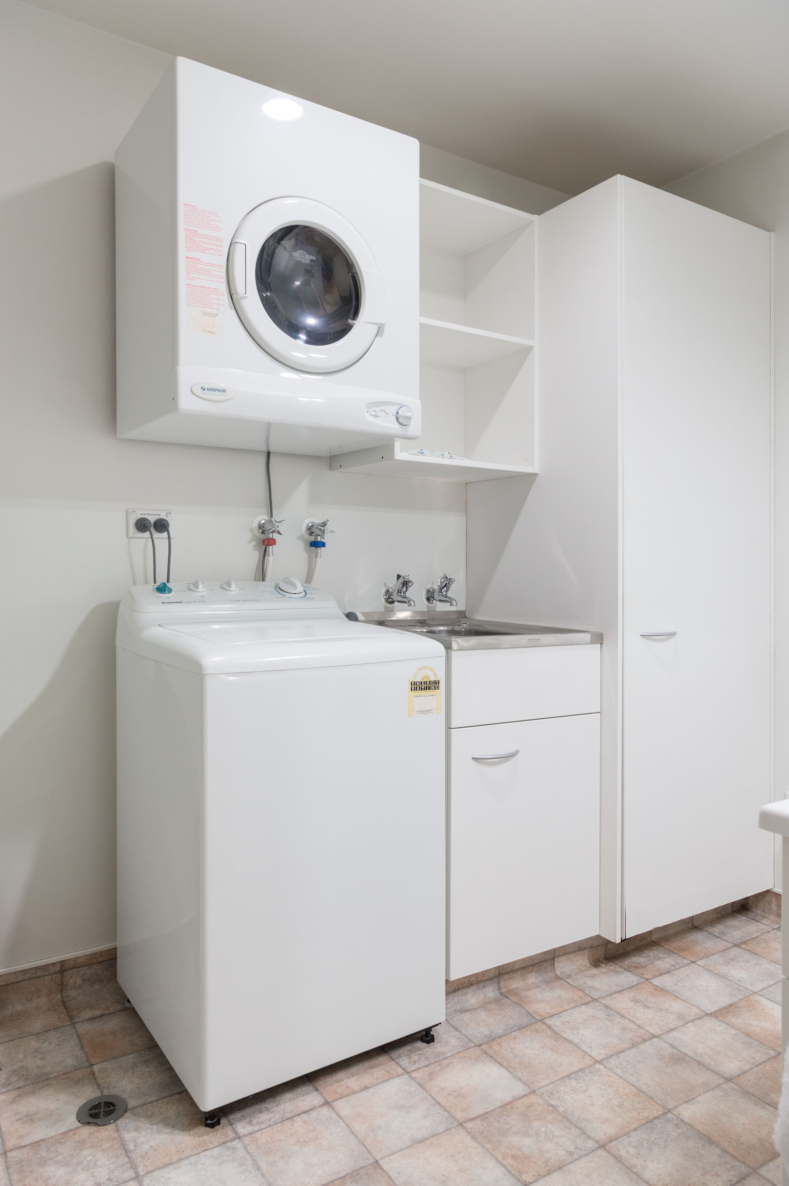 apartment, 2 bedrooms | bathroom amenities | shower, eco-friendly toiletries, hair dryer, towels