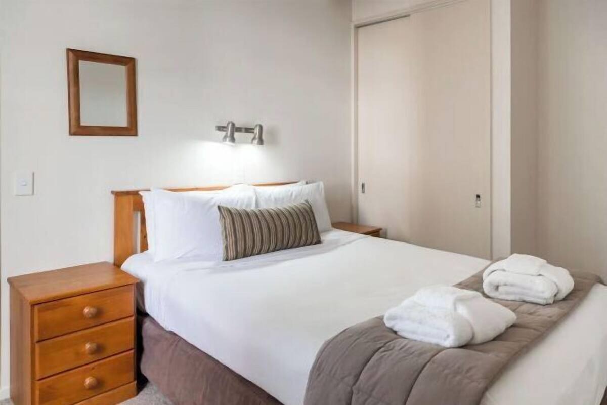 Hypo-allergenic bedding available, blackout drapes, iron/ironing board