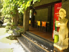 Breakfast area - Tanjung Sari Inn (Nusa Dua)