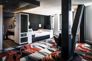 Suíte | Cofres nos quartos, escrivaninha, camas extras/dobráveis (sobretaxa)