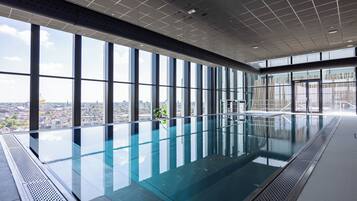 Piscine couverte