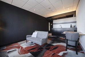 In-room safe, desk, rollaway beds, free WiFi