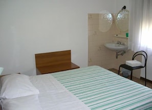 Double or Twin Room, Shared Bathroom | Desk, free cribs/infant beds, rollaway beds, free WiFi