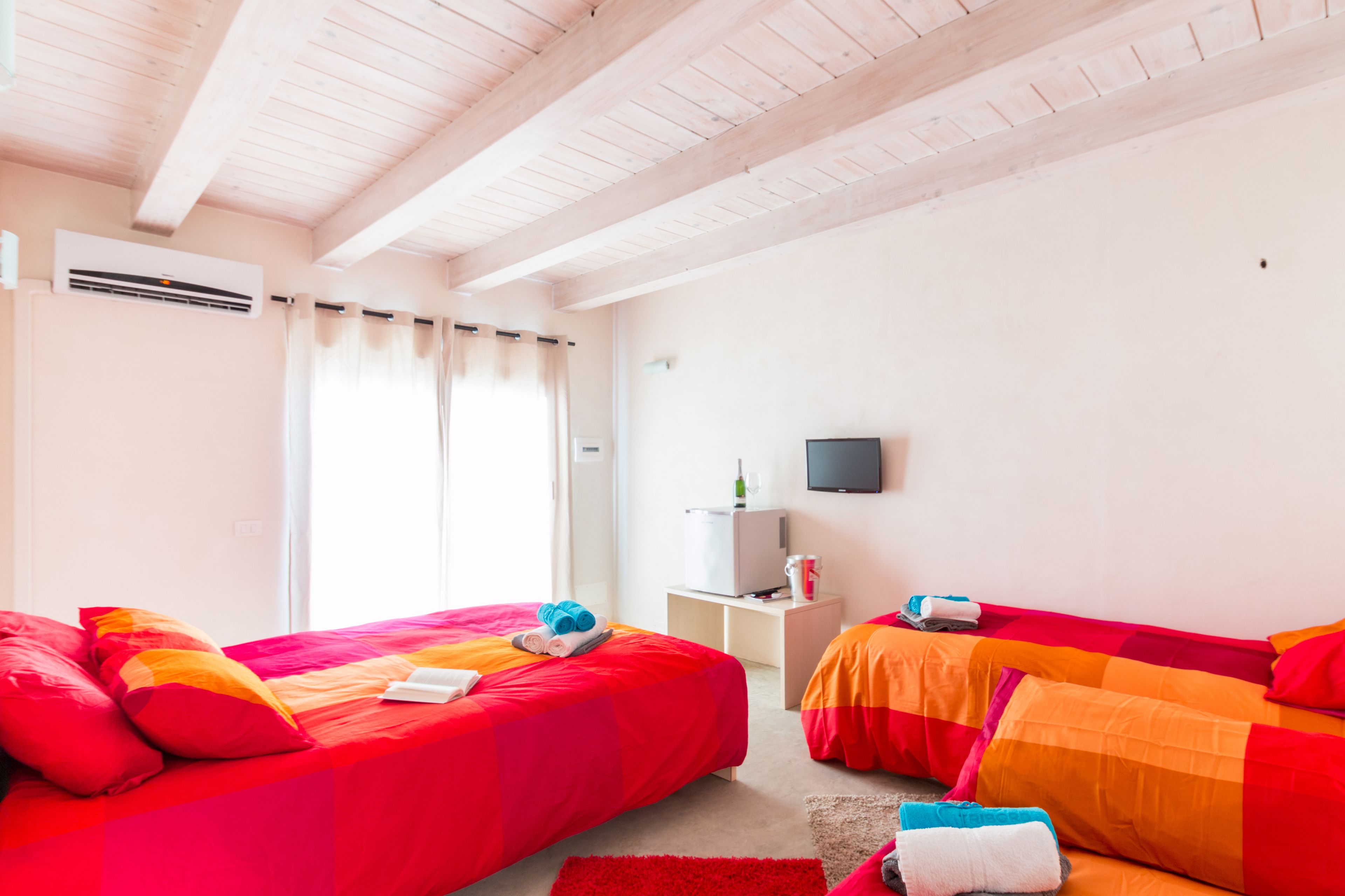 Firemannsrom | Sengetøy i egyptisk bomull, sengetøy av topp kvalitet og dundyner