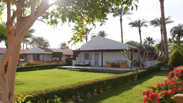 Private beach, beach umbrellas, beach towels, beach volleyball