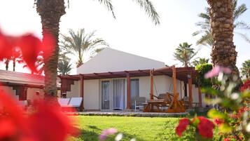 Private beach, beach umbrellas, beach towels, beach volleyball