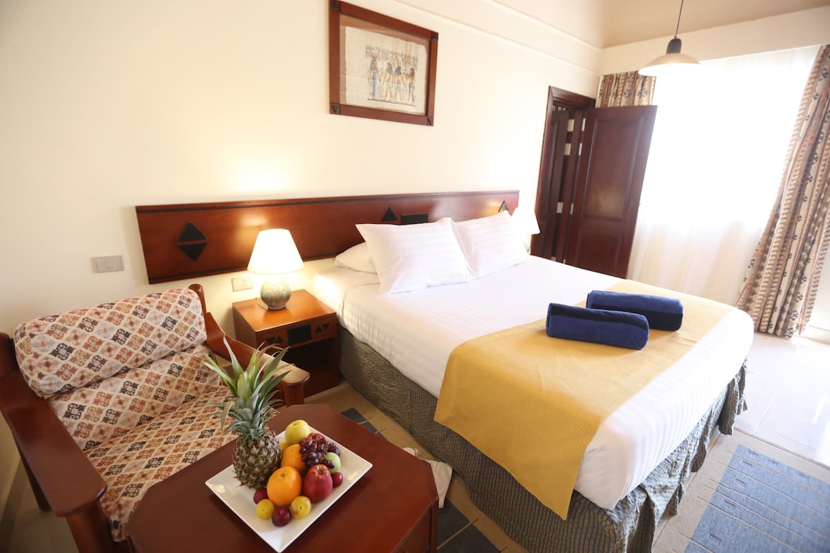 1 chambre, literie hypoallergénique, couette en duvet d'oie