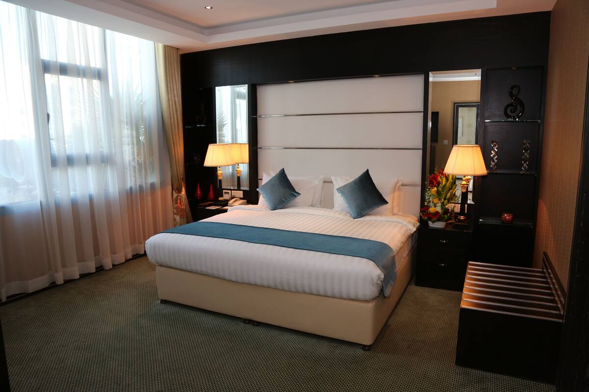 Couette en duvet d'oie, minibar, coffres-forts dans les chambres, bureau