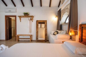 Habitación Deluxe doble | Ropa de cama de alta calidad, sistema de insonorización, wifi gratis