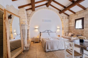 Superior Room, 1 Double Bed, Private Bathroom