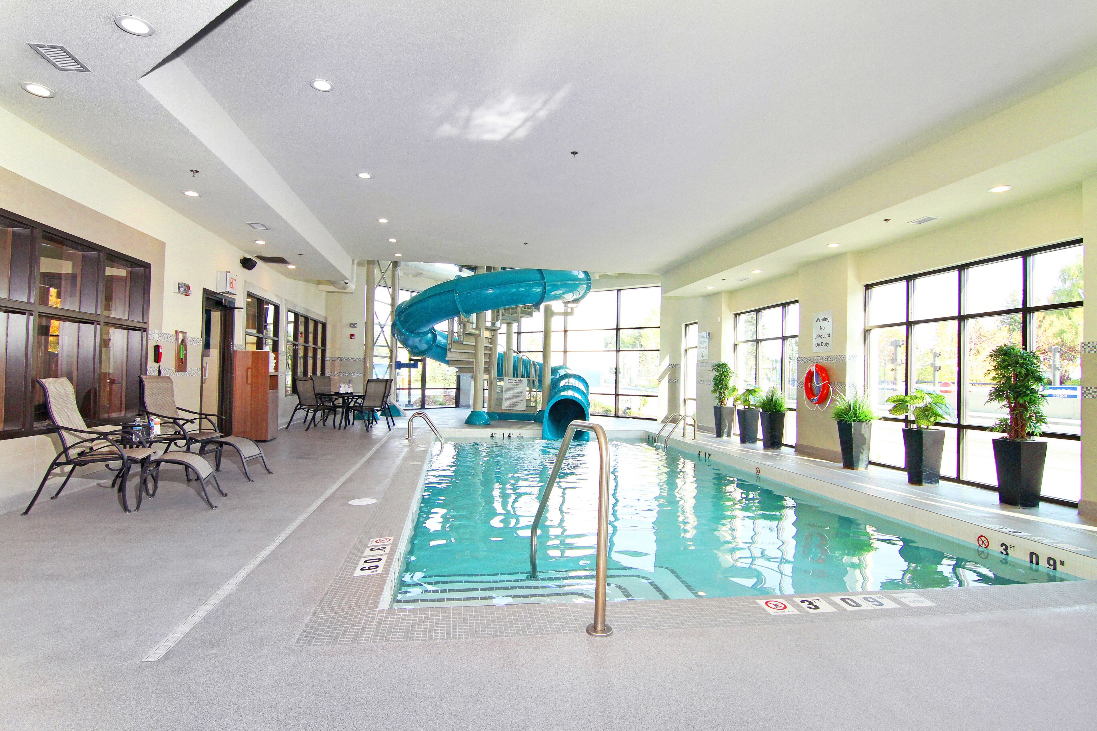indoor pool, pool loungers
