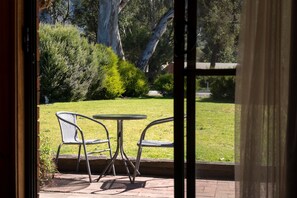 Terrace/patio - Kookaburra Motor Lodge (Halls Gap)