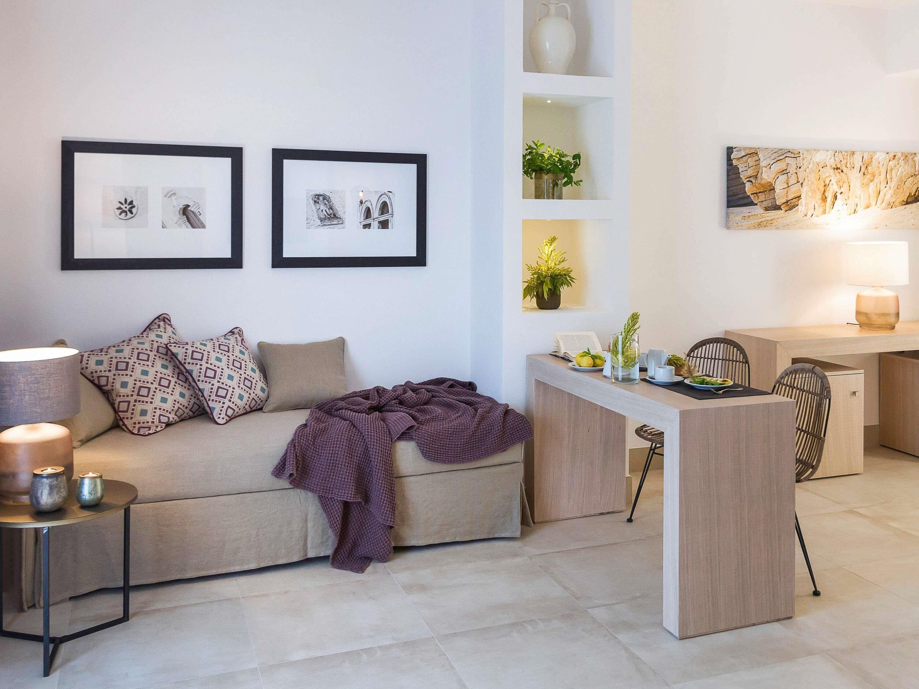 Minibar, coffres-forts dans les chambres, bureau, chambres insonorisées