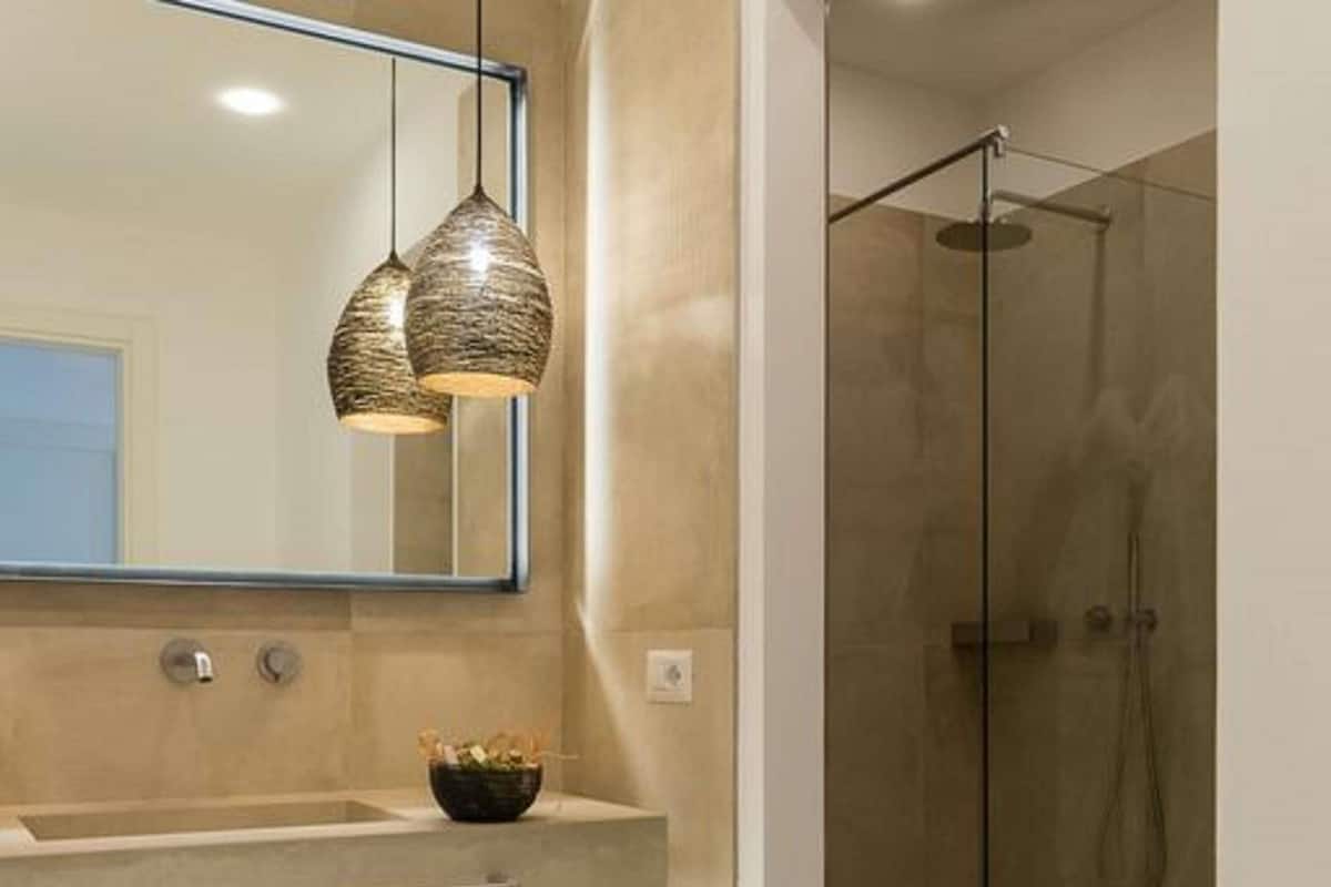 Minibar, coffres-forts dans les chambres, bureau, chambres insonorisées