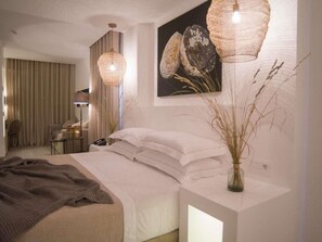 Superior-Zimmer, Meerblick | Minibar, Zimmersafe, Schreibtisch, schallisolierte Zimmer