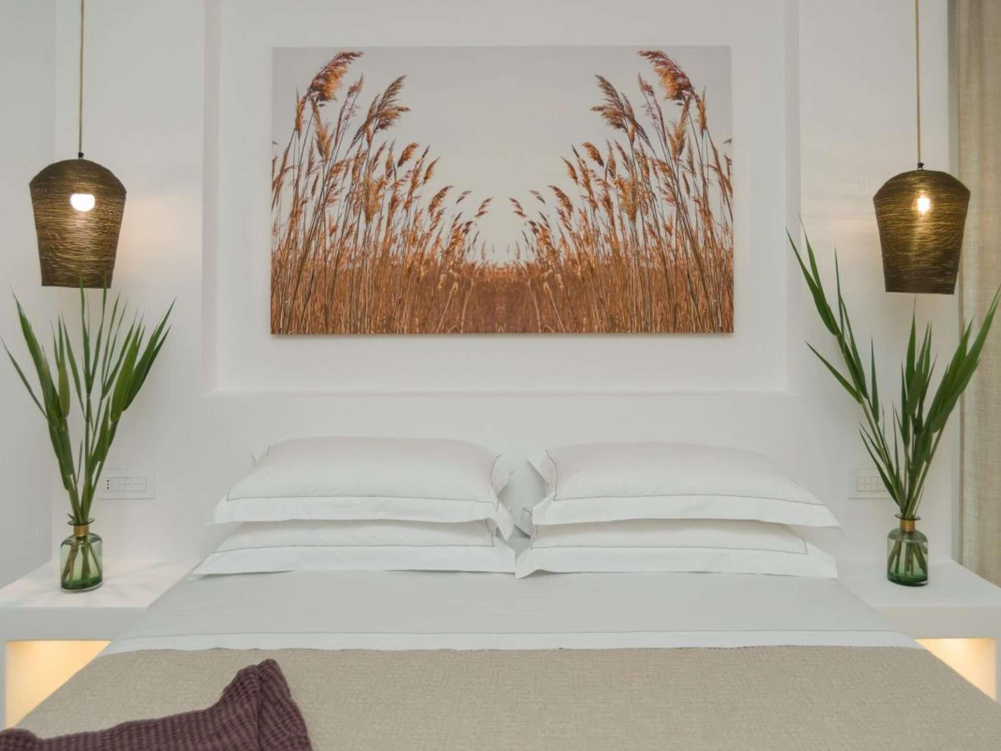 Junior Suite, 1 Double Bed, Accessible | Minibar, in-room safe, desk, soundproofing