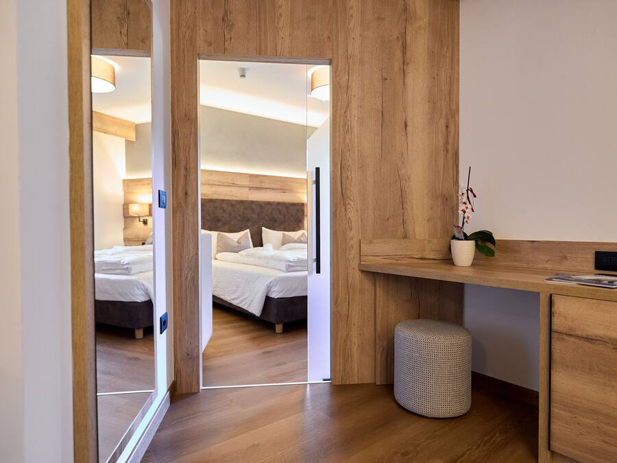 In-room safe, desk, laptop workspace, blackout curtains