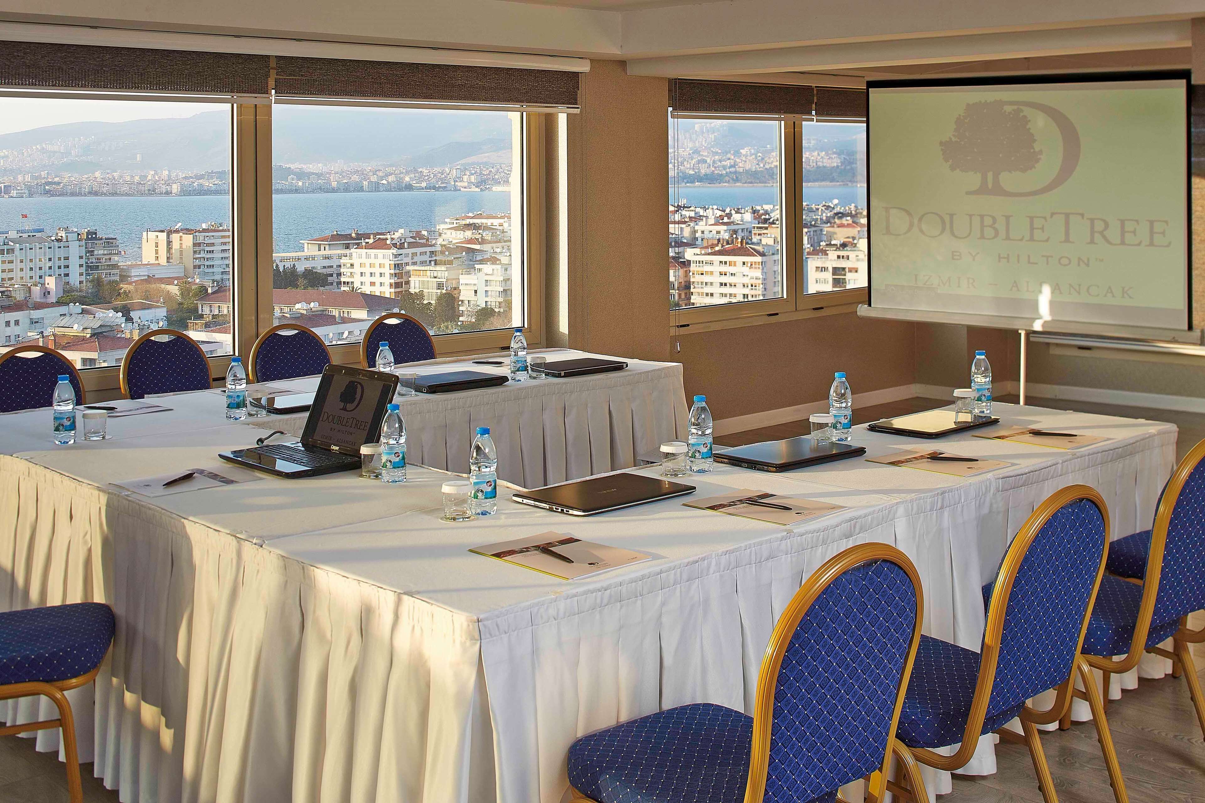 Photo - DoubleTree by Hilton Izmir - Alsancak
