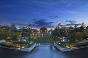 Exterior - Hilton Wuhan Optics Valley (Wuhan)