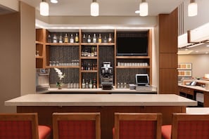 Bar (en la propiedad)