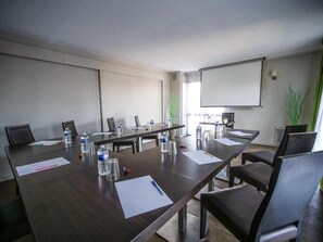 Meeting facility - Hôtel Inn Design & Restaurant Rochefort (Rochefort)
