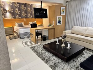 Executive Suite | 2 bilik tidur, bar mini, peti besi dalam bilik, meja 