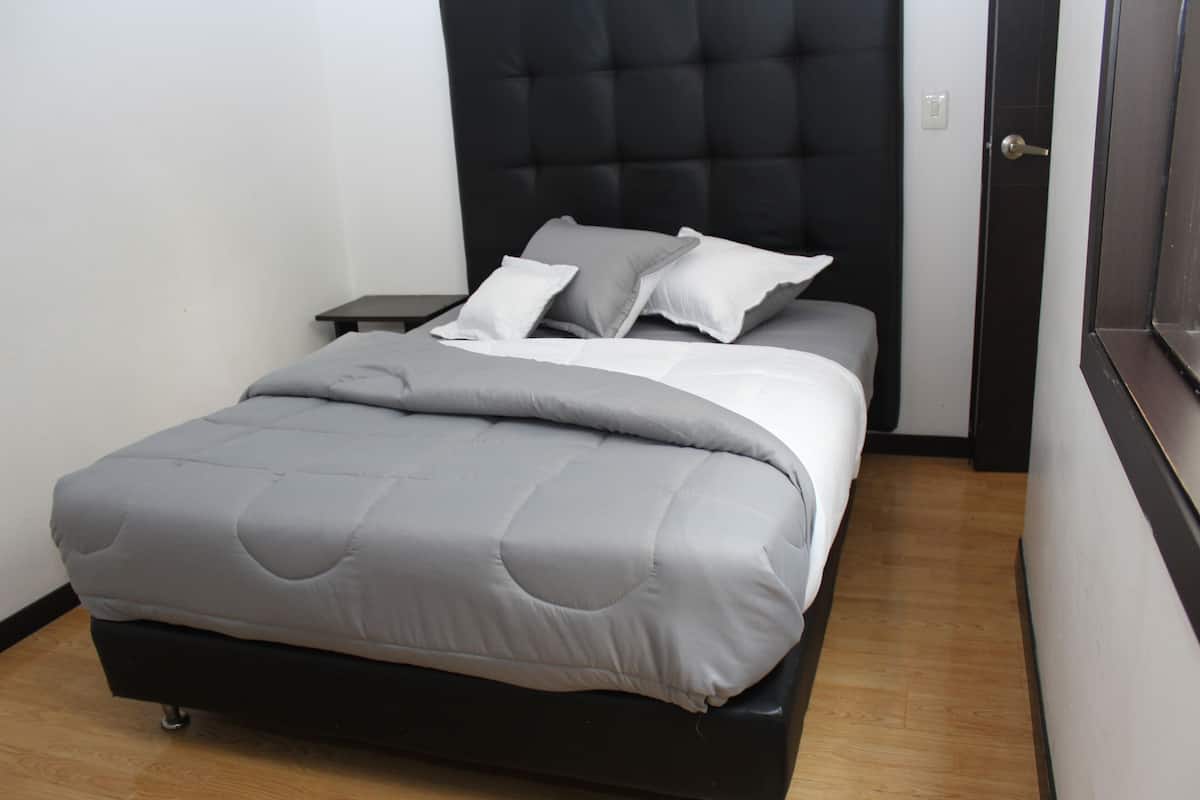 Wifi gratis y ropa de cama