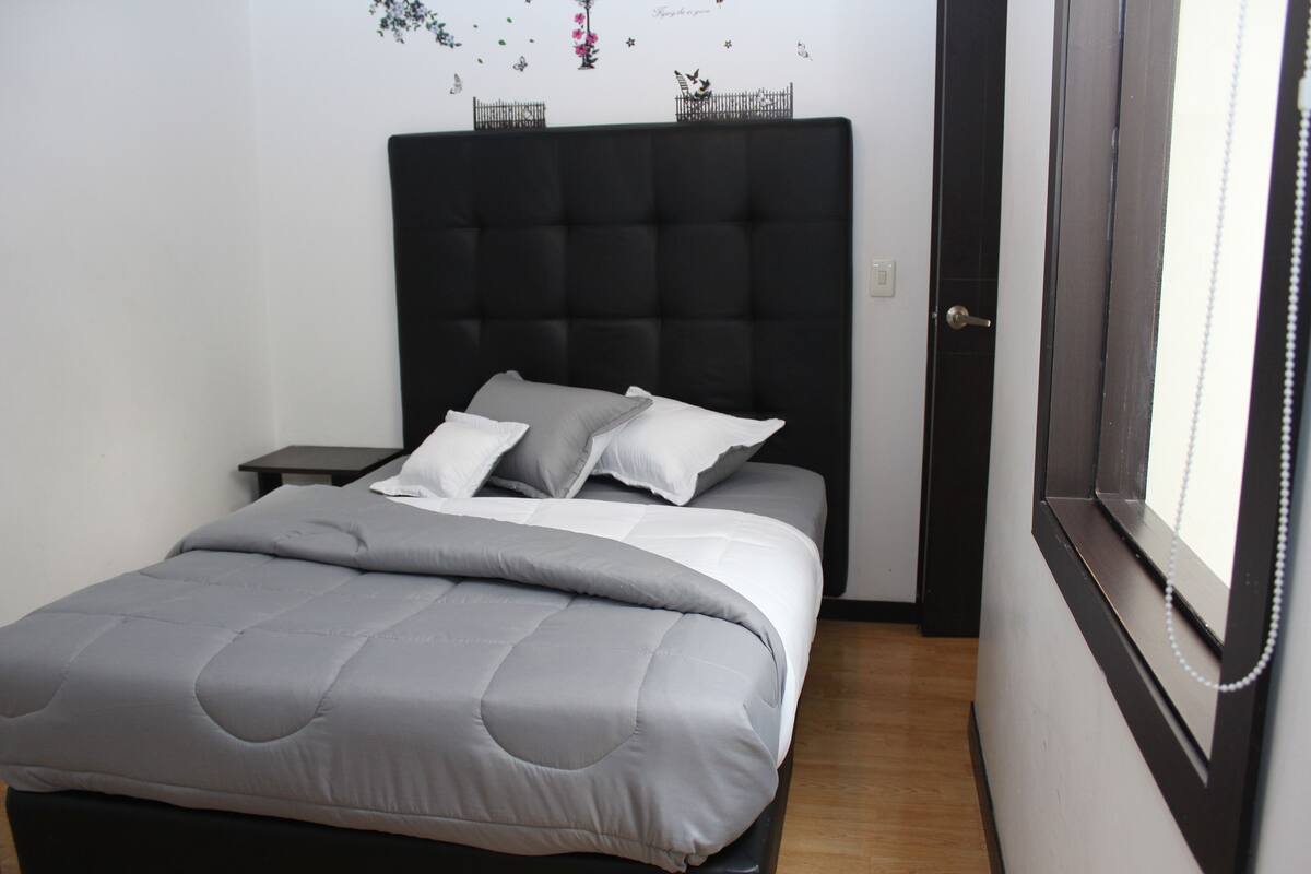 Wifi gratis y ropa de cama