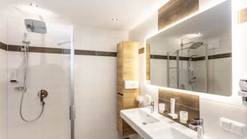 Comfort Condo, 1 Bedroom, Balcony, Mountain View (Birkenblatt) | Bathroom | Shower, hair dryer, bathrobes, slippers