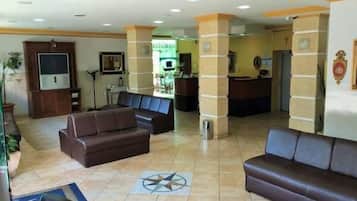 Sala de estar en el lobby