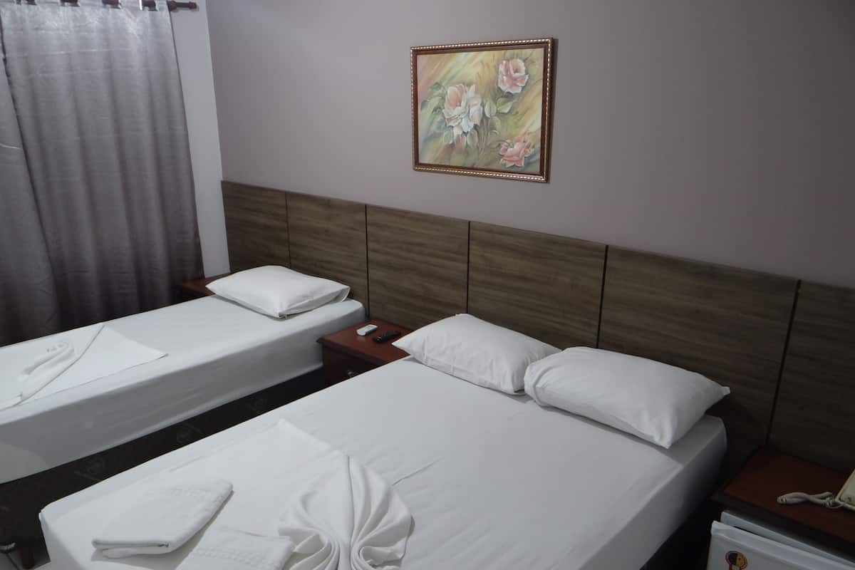Minibar, iron/ironing board, free WiFi, bed sheets