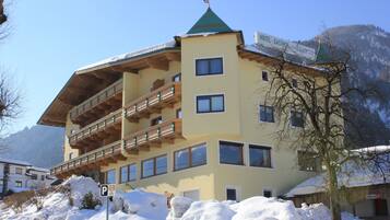 Bagian depan properti