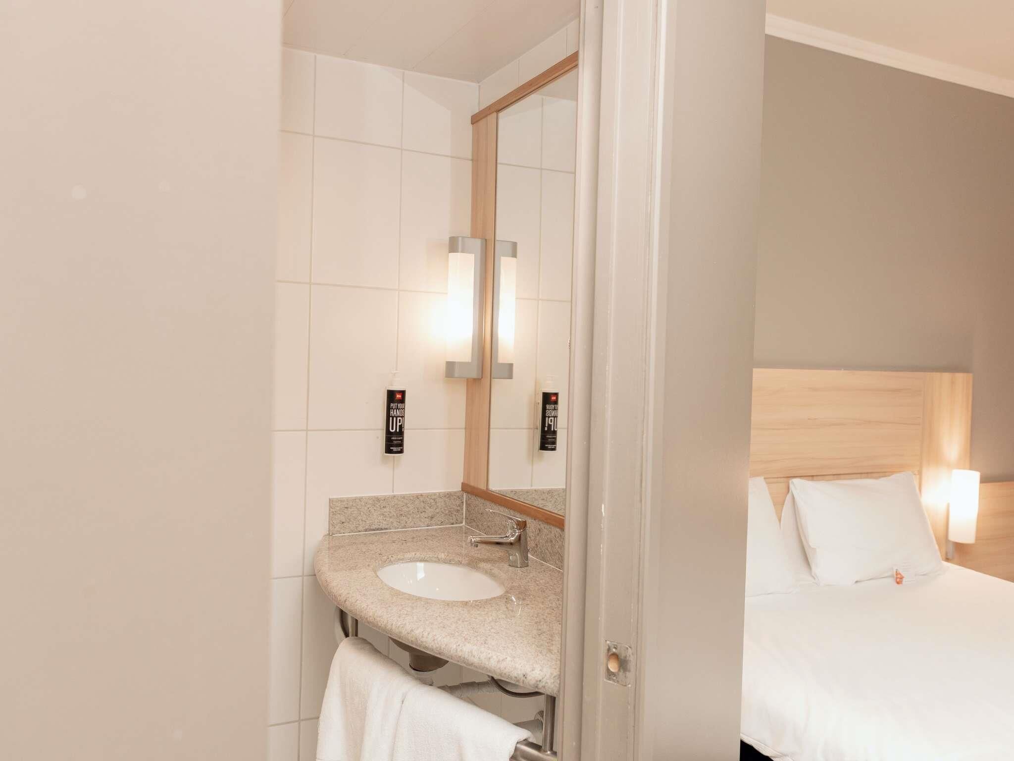 In-room safe, desk, laptop workspace, soundproofing